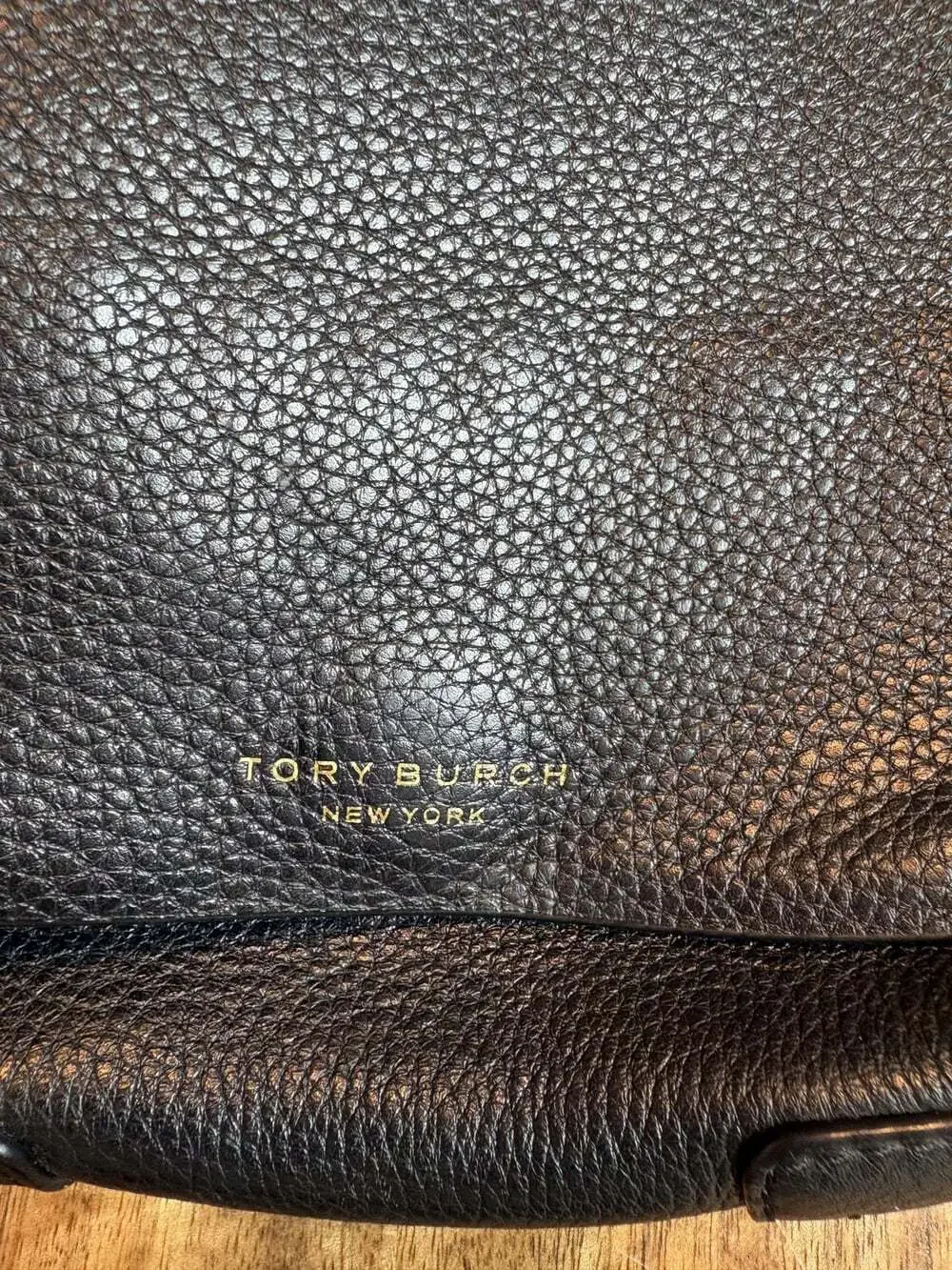 Tory Burch New York Crossbody Bag Womens Small Black Leather Flap Saddle Purse